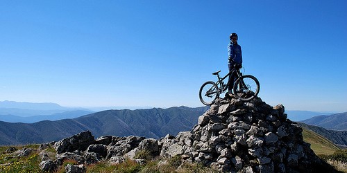 Guest Post by Rob, our Mountain Biking Australian. If you love mountain biking, then bring your bike with you when you visit Australia. The Land Down Under has some of...